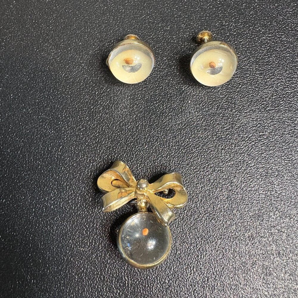 Vintage Mustard Seed Brooch and Earrings.